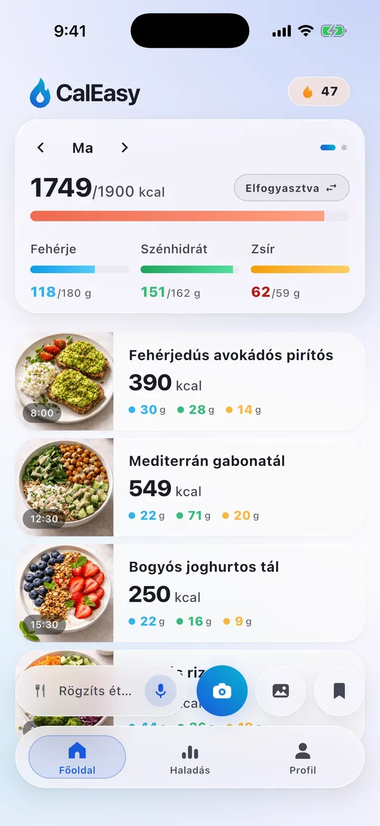 CalEasy főképernyő: a mai kalóriák, makrók és naplózott étkezések